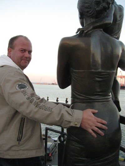  -,   Igor, 51 ,   