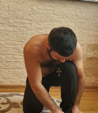  ,   Gio, 33 ,   ,   , 