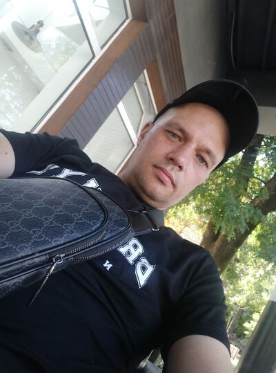  ,   Alexander, 37 ,   ,   , c 