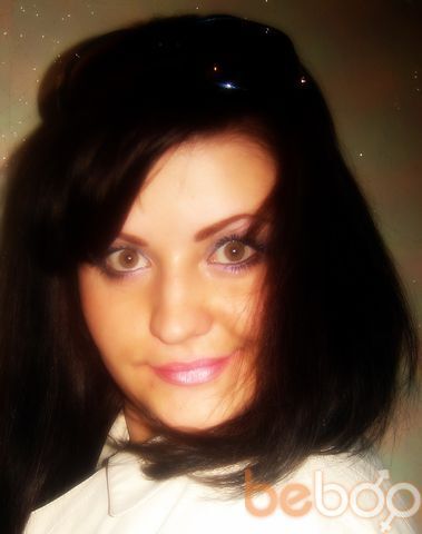  ,   Lara, 41 ,   