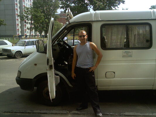  ,   Nikola, 42 ,  