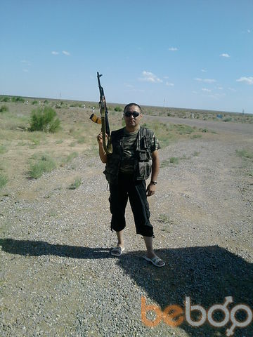  ,   Khan_2011, 60 ,  