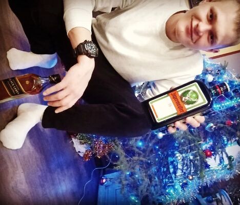 ,   Ilya, 27 ,   ,   