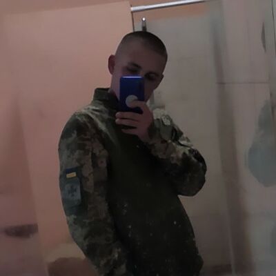  -,   Andriy, 22 ,   
