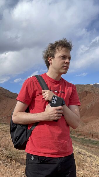  ,   Maksim, 32 ,   ,   