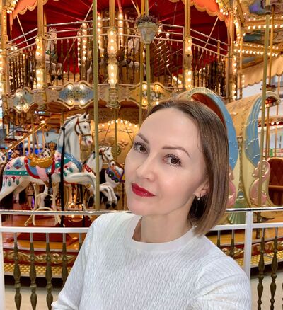  ,   Natalia, 49 ,   c 