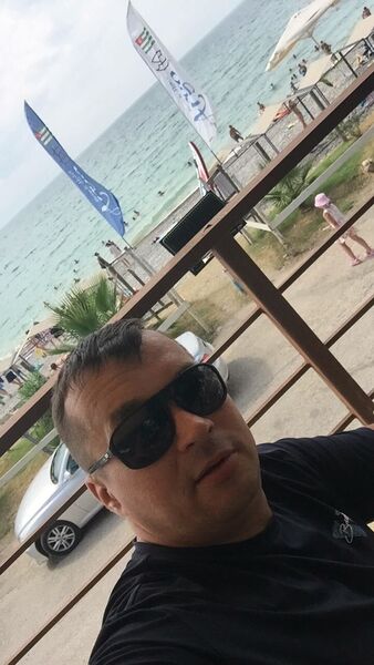  ,   Ravil, 40 ,   ,   