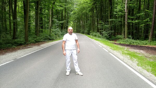  Floridsdorf,   Ashot, 46 ,   ,   