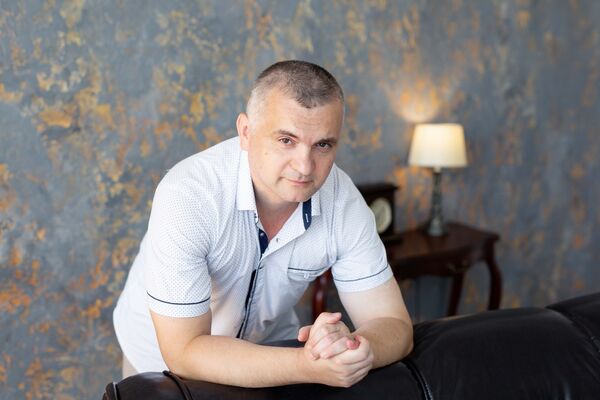  ,   Konstantin, 45 ,  