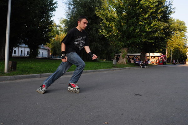  ,   Ayron, 40 ,   ,   , c 