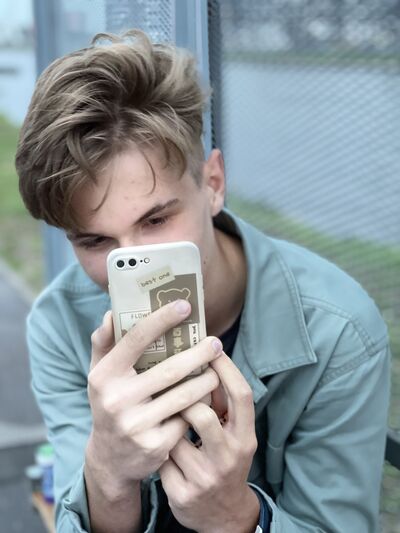  -,   , 21 ,     , c 