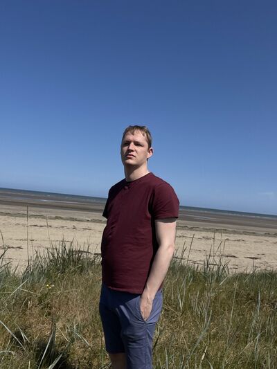  ,   Artur, 32 ,   ,   , c , 