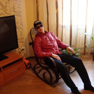  ,   Tonni, 32 ,   ,   , c 