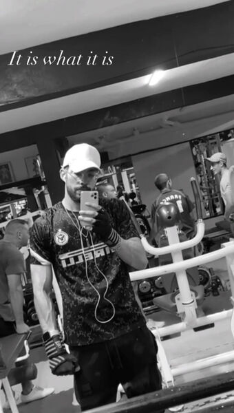  ,   Radouan, 29 ,   ,   , c 