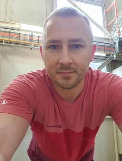  ,   Stefan, 41 ,   ,   