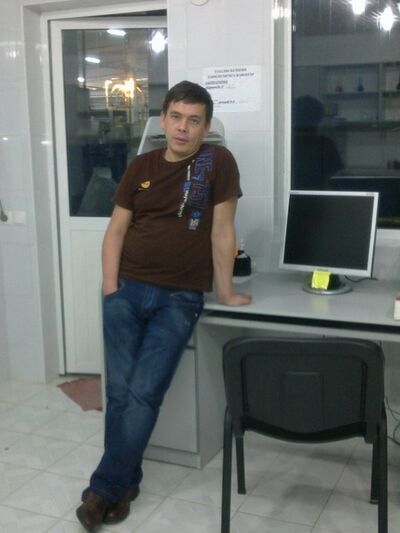  ,   Nodir, 44 ,   