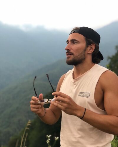  ,   Adriano, 29 ,   ,   