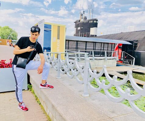  ,   Zubair, 30 ,   ,   