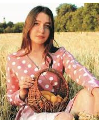  ,   Marina, 27 ,   ,   