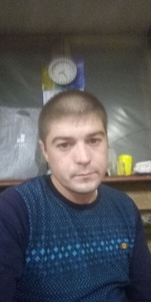  ,   Sacha, 36 ,   ,   