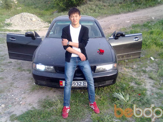  ,   Nurik, 32 ,     , c 