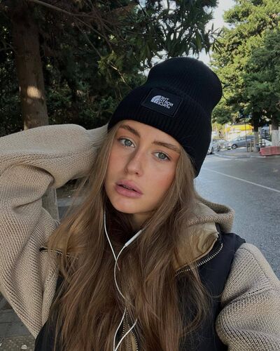  ,   Alina, 28 ,   ,   
