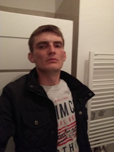 ,   Yuri, 31 ,   