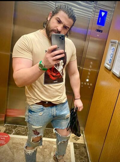  ,   Ali, 33 ,   ,   
