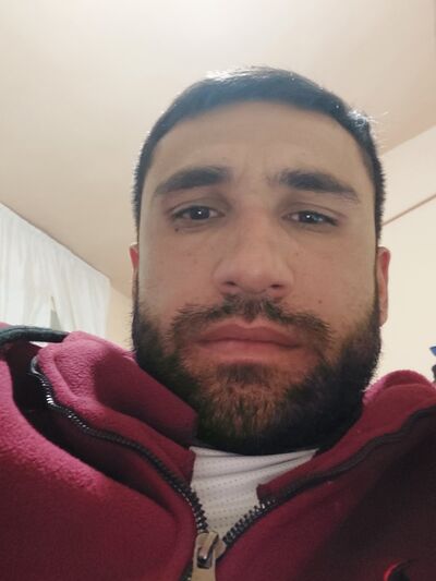  ,   Bekzot, 33 ,   ,   