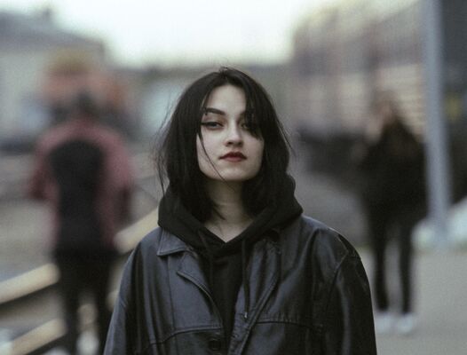  ,   Karina, 23 ,  