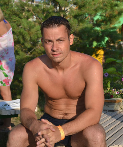  ,   Serlord, 48 ,   
