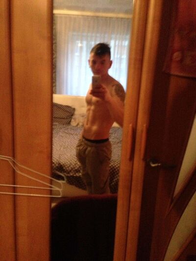  ,   Aleksandrs, 33 ,   ,   , c 