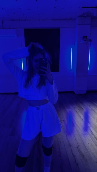  ,   Alina, 24 ,   c 