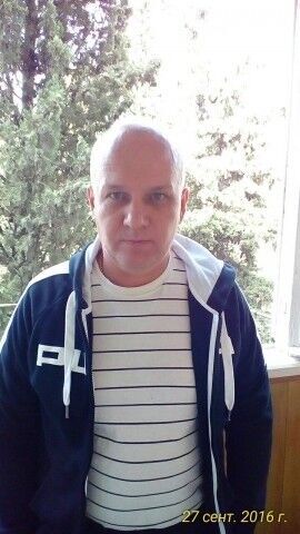  ,   Andre, 52 ,   