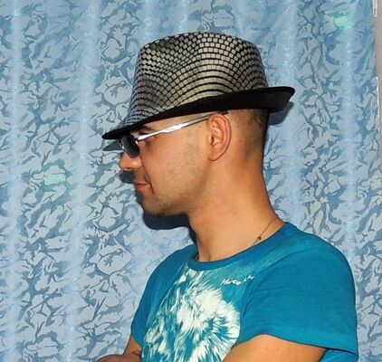  ,   Artemchik, 42 ,   ,   , c 