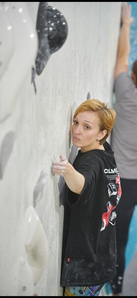  -,   Alexa, 36 ,     , c 