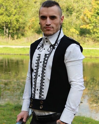  ,   Shander, 41 ,   ,   