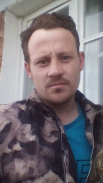  ,   Genri, 37 ,   ,   