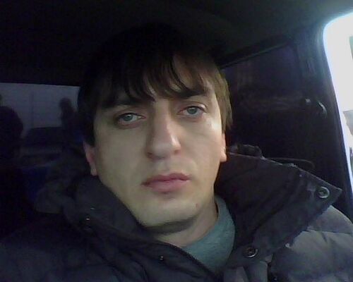  ,   Artur, 39 ,   