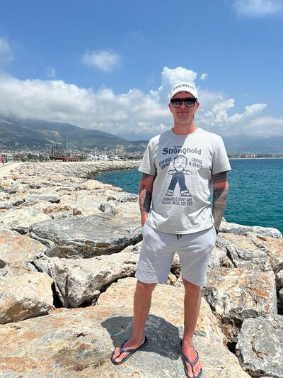  ,   Sergio, 47 ,  