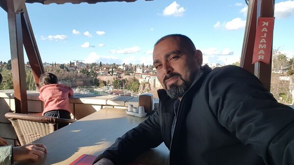  ,   Ali, 37 ,   ,   , c , 