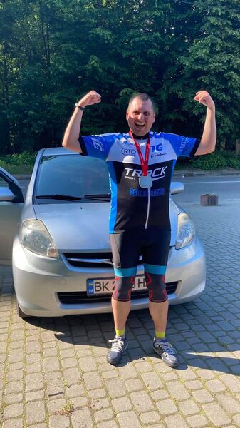  ,   Vlad, 40 ,   c 