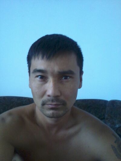  ,   Zhenisbek, 40 ,   ,   , c 