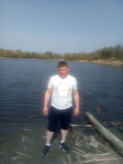  ,   Anton, 37 ,   