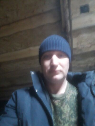  ,   Wolf, 33 ,   ,   