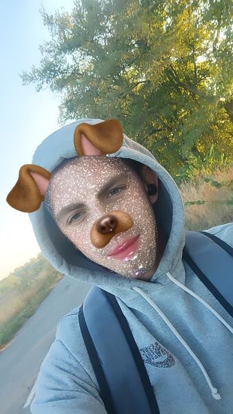  ,   Maksim, 21 ,   ,   