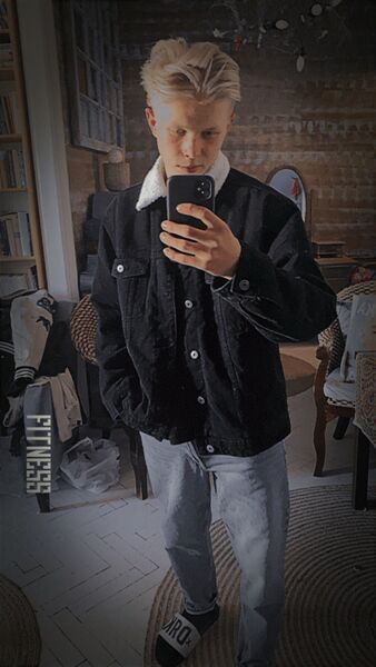  ,   Alex, 20 ,   ,   