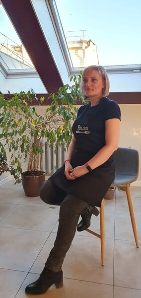  ,   Elena, 39 ,   ,   , c 