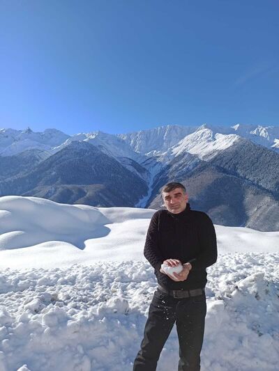  ,   Davit, 43 ,   ,   