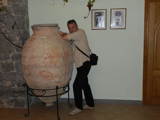  ,   Terusha, 42 ,   ,   , c , 